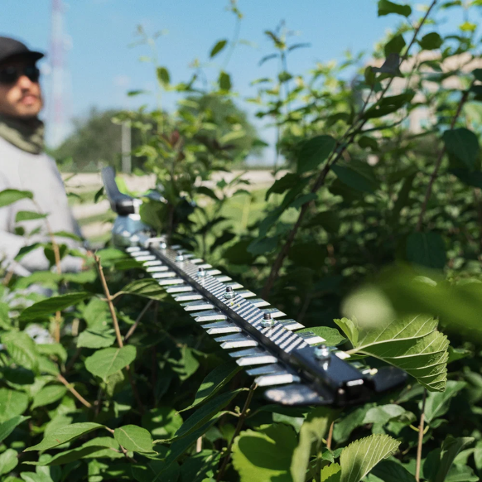 EGO HTrimmer700px
